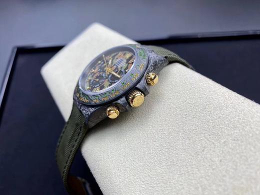 WWF 劳力士 碳纤维迪通拿 与原装同重量，同材质，同尺寸完美复刻原版，碳壳碳后盖碳扣子，双生耳，市场唯一对版，超多配色满足你各种需要
【表壳】采用碳纤维材质打造，轻盈佩戴舒适，每一只腕表都拥有独一无 商品图12