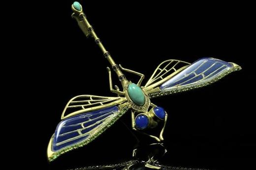 多米尼加蓝珀18K喷砂黄金镶钻蜻蜓胸针 绿松点缀 商品图4