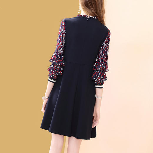 SX-50017新款显瘦蕾丝印花拼接连衣裙 商品图2