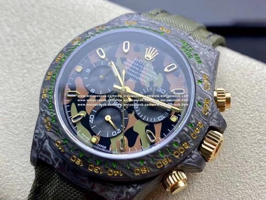 WWF 劳力士 碳纤维迪通拿 与原装同重量，同材质，同尺寸完美复刻原版，碳壳碳后盖碳扣子，双生耳，市场唯一对版，超多配色满足你各种需要
【表壳】采用碳纤维材质打造，轻盈佩戴舒适，每一只腕表都拥有独一无 商品图1