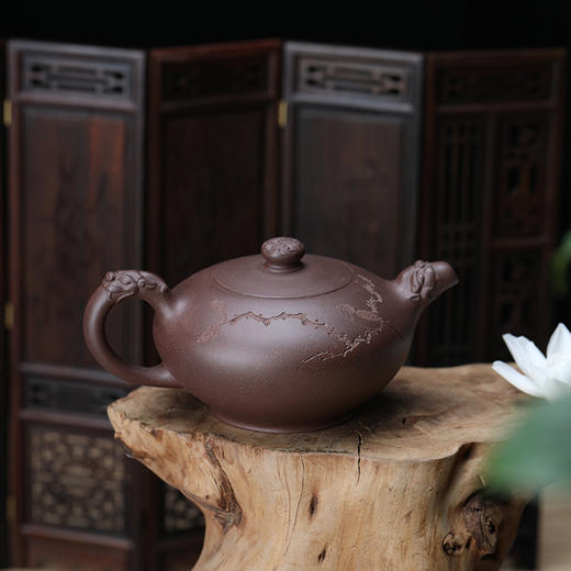 大唐红龙韵紫砂壶作者谢晓东