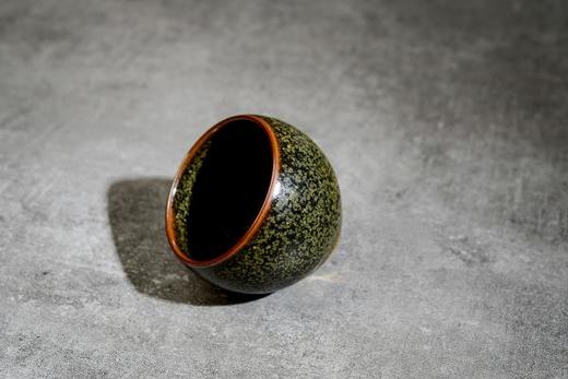 德化陶瓷 黄丽君老师作品 总裁杯·茶叶末盏