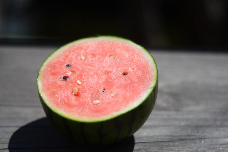 现摘鲜甜有机奶萌脆瓤小西瓜一箱十斤包邮