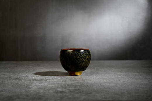 德化陶瓷 黄丽君老师作品 总裁杯·茶叶末盏