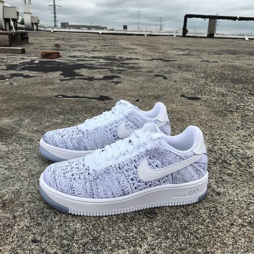 耐克5折特惠耐克女鞋airforce1空军一号飞线运动休闲鞋820256103