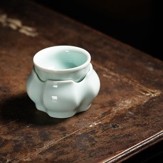 龙德堂陶艺 青瓷漏斗(库存请咨询客服) 商品图0