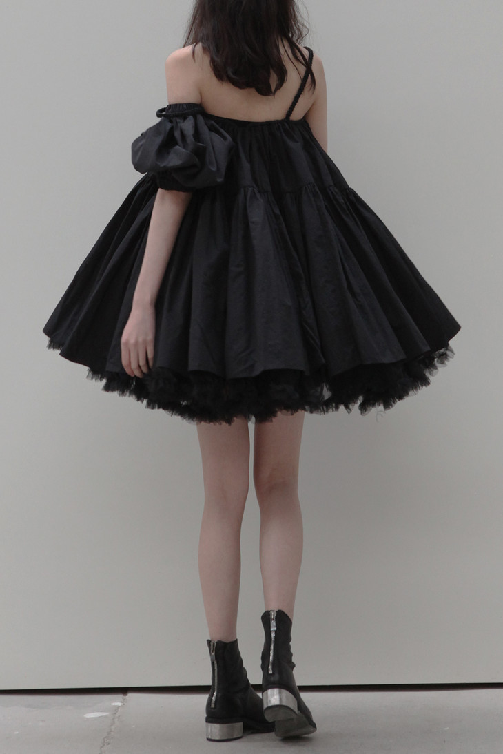 shushutong开肩连衣裙ss20dr09