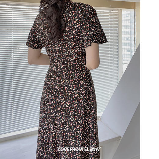 黑色V领碎花连衣裙 商品图5