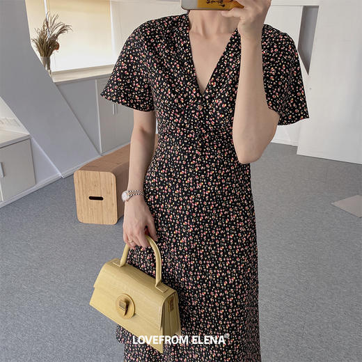 黑色V领碎花连衣裙 商品图2