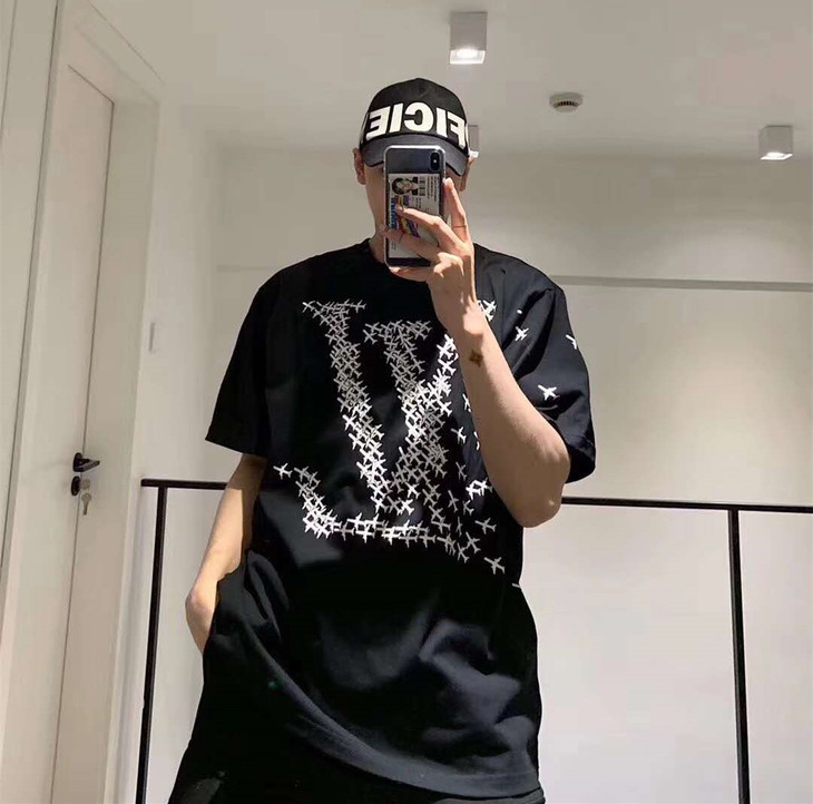 lv大牌大logo印花字母tee飞机圆领休闲情侣t恤短袖lv1001