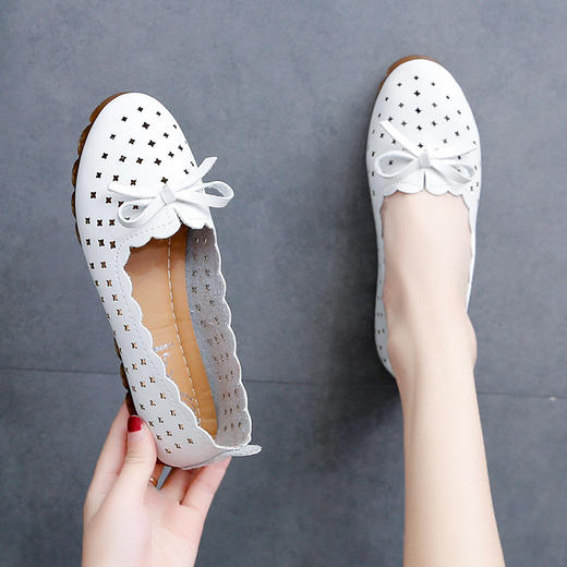 QM-C16镂空厚底平底休闲透气一脚蹬洞洞鞋（偏小一码） 商品图3