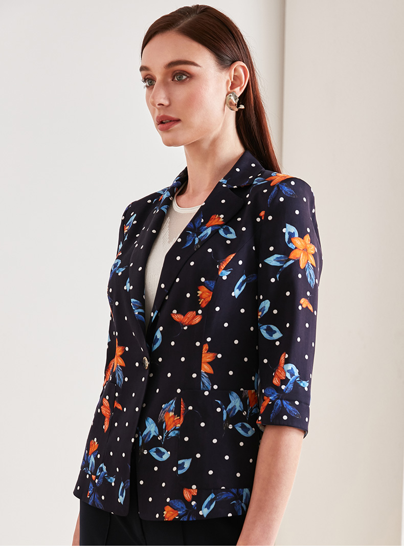 皮尔卡丹女装上衣p0203us18n2