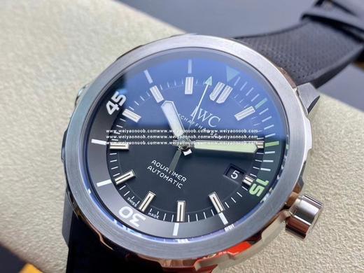 V6精品 V2升级版 IWC海洋计时系列雅克·伊夫·库斯托探险之旅特别版。表径44mm×17mm，搭配进口9015自动机械机芯，蓝宝石水晶镜面，可转动圈口，双色强夜光表盘指针，潜水必备。 商品图1