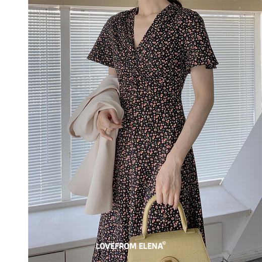 黑色V领碎花连衣裙 商品图4