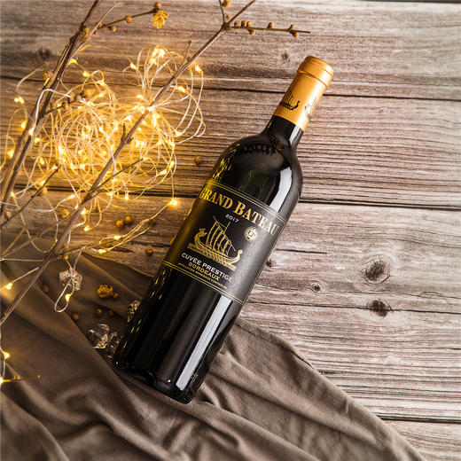 小龙战舰波尔多尚选红葡萄酒 商品图1