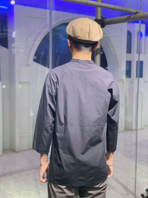 DEC E92352403 潮流时尚中袖立领衬衫 商品图2