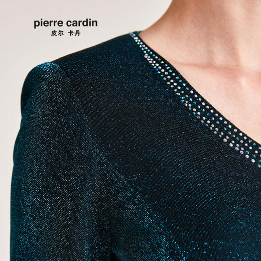 皮尔卡丹女装夏季绿色V领短袖一步裙时尚中长款连衣裙P0242DS09G0
 商品图3