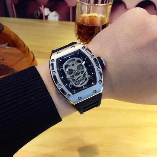 【Richard Mille 】理查RM052颅骨腕表全新延续特别版金鬼款  骷髅头图案更惊悚炫酷抢眼敖，装置原装进口机械机芯，沿用高度纯钢铸造壳身，注重每一处细节 商品图6