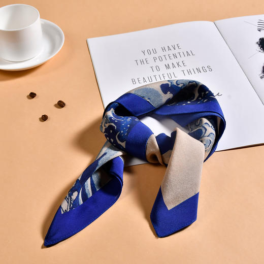 TBM大英博物馆 神奈川冲浪里丝巾 商品图1