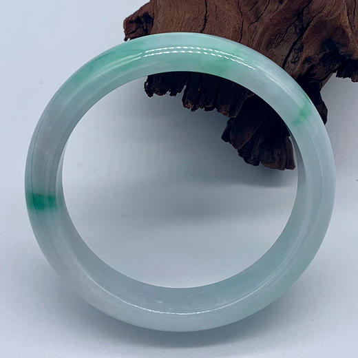 派瑞翡翠 翡翠手镯 冰糯种 飘绿花 商品图1