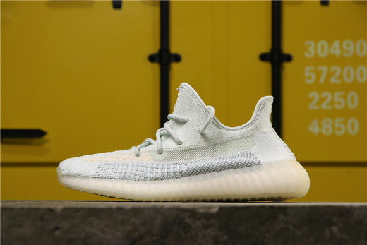 阿迪达斯-Adidas 350v2椰子冰蓝天鹅白紫粉天使 蓝美洲限定 粘土 镂空黑荧光绿  天使紫外线变色 商品图0