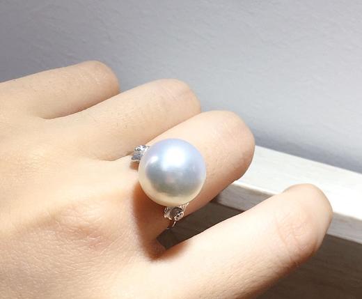澳白珍珠戒指18k金镶嵌钻石澳白珍珠简约大方款上手超极美珠径1314mm
