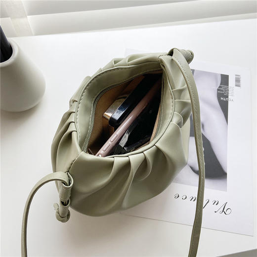 【ins洋气女包mini云朵包】包包小众设计斜挎箱包女 商品图2