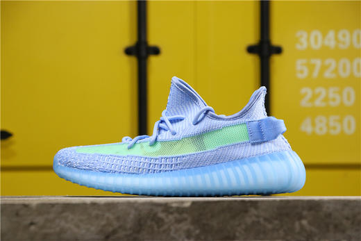阿迪达斯-Adidas  Yeezy Boost 350V2 侃爷椰子黄油镂空满天星须白满天星蓝 灰绿灰蓝 天鹅白满天星新冰蓝海洋满天星 新冰蓝 海洋 镂空版 商品图2