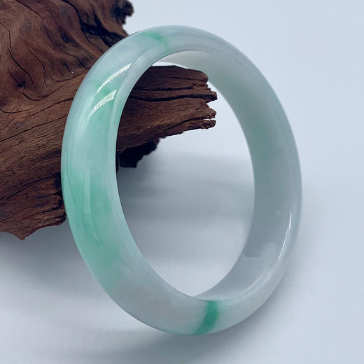 派瑞翡翠 翡翠手镯 冰糯种 飘绿花 商品图0