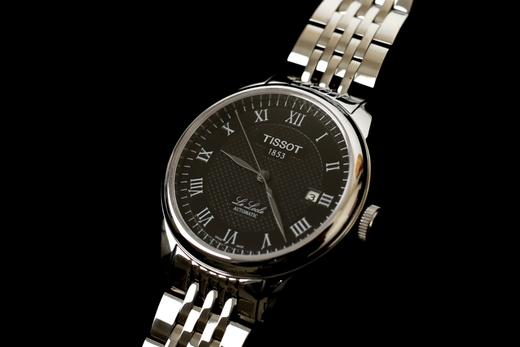 天梭力洛克机械表，TIssot  T41单历，该系列手表以细致入微的细节处理充分展现了优雅的设计。蓝宝石防刮防磨镜面⌚表盘直径39mm，🤓表壳材质316精钢！ 商品图7