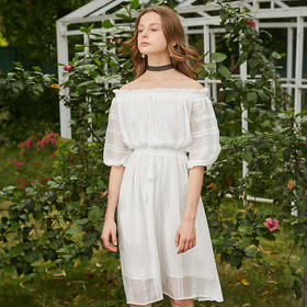 欧芮儿夏装新款收腰泡泡袖绣花一字领露肩连衣裙女中长款裙子8XLC12810