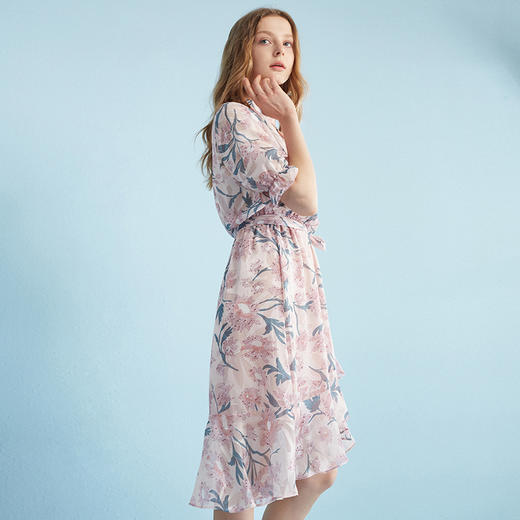 欧芮儿夏装新款喇叭袖V领不规则荷叶边裙印花雪纺连衣裙女8XLC11861 商品图1