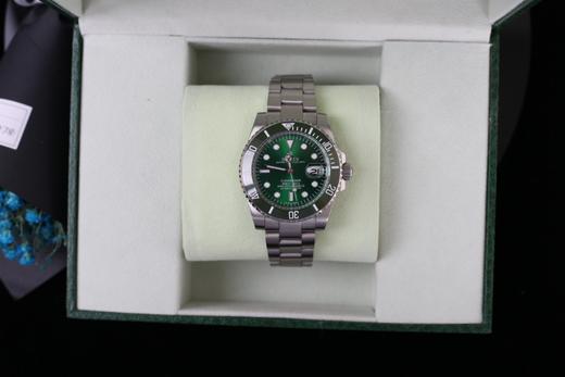 水鬼系列  自动机械机芯,40毫米，男士动力储备：50小时表径：40毫米表壳材质：不锈钢；316L不锈钢；外圈黑色Cerachrom陶质实心外圈连计速刻度表盘颜色 商品图5