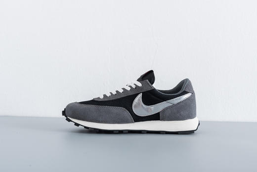 耐克/Nike Air Daybreak  Lavender Mist  华夫系列复古休闲慢跑鞋纯黑复古粉黑银海军蓝冷灰橙白红黄蛇纹甜心沙漠灰 商品图2