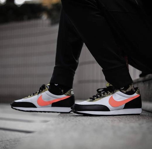 耐克/Nike Air Daybreak  Lavender Mist  华夫系列复古休闲慢跑鞋纯黑复古粉黑银海军蓝冷灰橙白红黄蛇纹甜心沙漠灰 商品图7