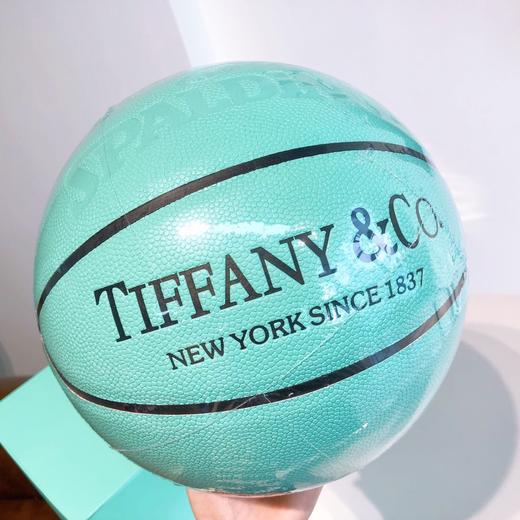 tiffany 斯伯丁联名7号标准nba限量礼盒装篮球
