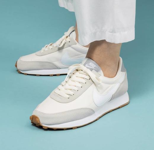 耐克/Nike Air Daybreak  Lavender Mist  华夫系列复古休闲慢跑鞋纯黑复古粉黑银海军蓝冷灰橙白红黄蛇纹甜心沙漠灰 商品图9