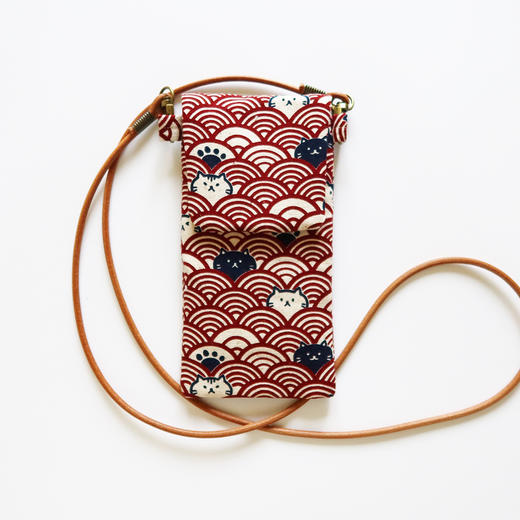 HUGOJIRO竖版手机斜挎包插画祥云猫猫 商品图4