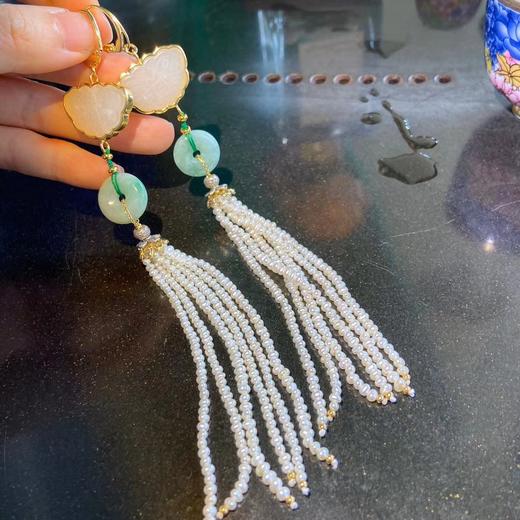 惊艳了时光！纯天然蝴蝶花纹和田玉翡翠平安扣天然珍珠流苏耳环 精品荟萃 秀雅如兰 可做耳环挂坠 极具古中国风情 商品图4