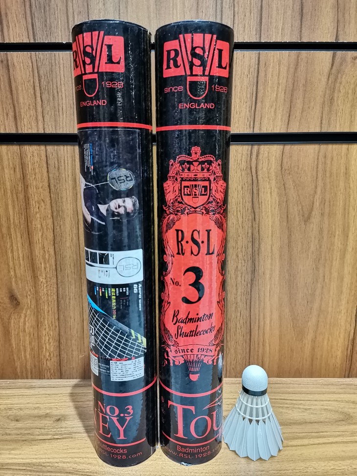 亚狮龙羽毛球3号132元12粒筒