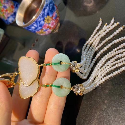 惊艳了时光！纯天然蝴蝶花纹和田玉翡翠平安扣天然珍珠流苏耳环 精品荟萃 秀雅如兰 可做耳环挂坠 极具古中国风情 商品图3