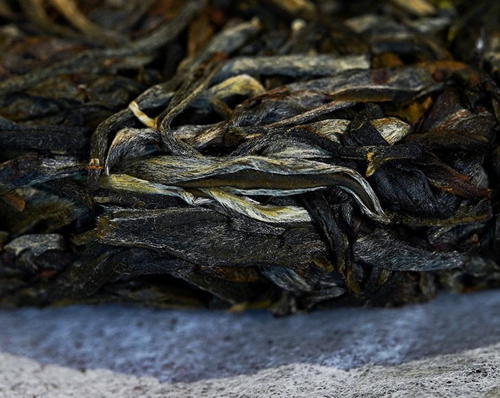 薄荷塘云南古树普洱茶生茶饼易武900年古树纯料