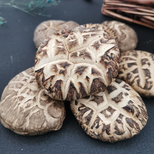 嫩滑鲜香  ·南阳西峡特级无根香菇 地标产品菇香浓郁  商品图0