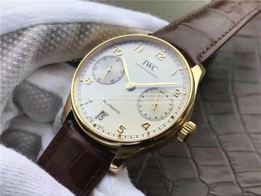 ZF厂万国黄金版葡七（官方型号IW500101），黑色表带。 原装正品开模，最乱真的万国，镀18k黄金（永不掉色），克隆原装Cal.51011自动机械机芯，7日链动能储存，42.3mm直径，厚度13 商品图7