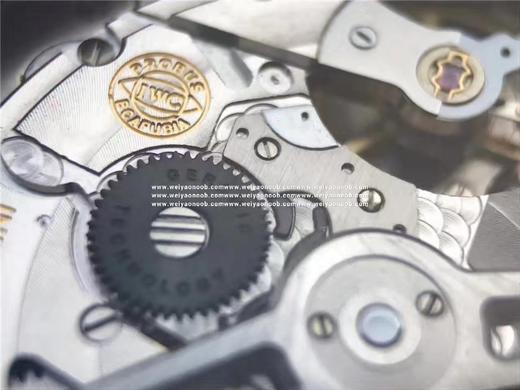 ZF厂万国黄金版葡七（官方型号IW500101），黑色表带。 原装正品开模，最乱真的万国，镀18k黄金（永不掉色），克隆原装Cal.51011自动机械机芯，7日链动能储存，42.3mm直径，厚度13 商品图5