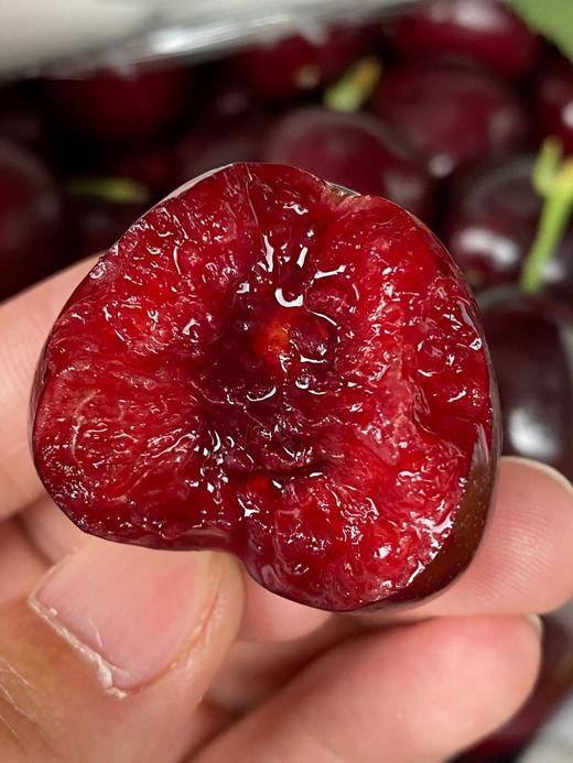 周四取货：【大连6A樱桃】一份1斤左右，美味可口，酸甜多汁，个头大，肉质鲜嫩！ 商品图2