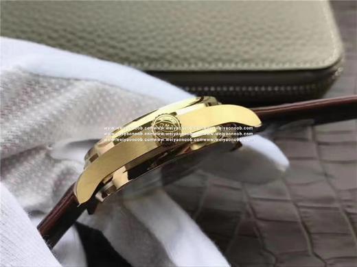 ZF厂万国黄金版葡七（官方型号IW500101），黑色表带。 原装正品开模，最乱真的万国，镀18k黄金（永不掉色），克隆原装Cal.51011自动机械机芯，7日链动能储存，42.3mm直径，厚度13 商品图10