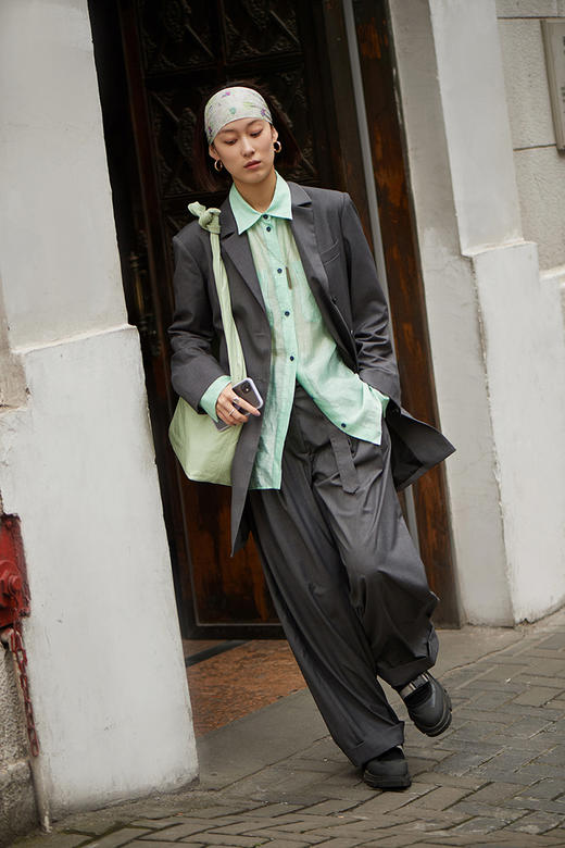 HIDEMI “自由是生命的氧气”/氧气绿天丝亚麻口袋设计感衬衫 商品图12