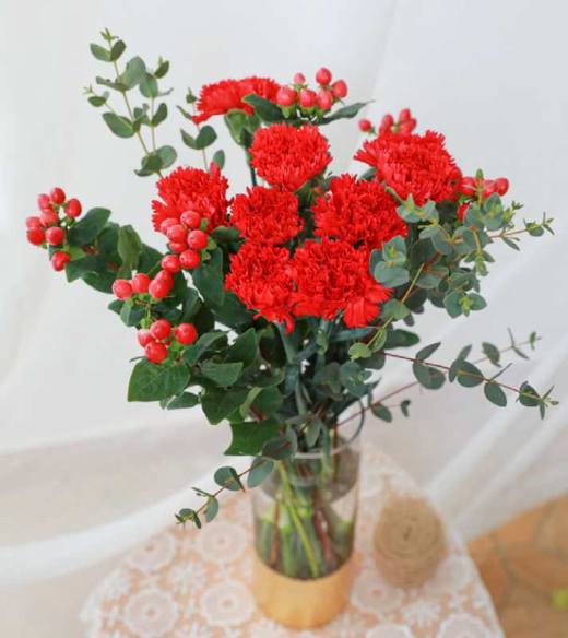 红色粉色随机康乃馨尤加利红豆花束1315枝