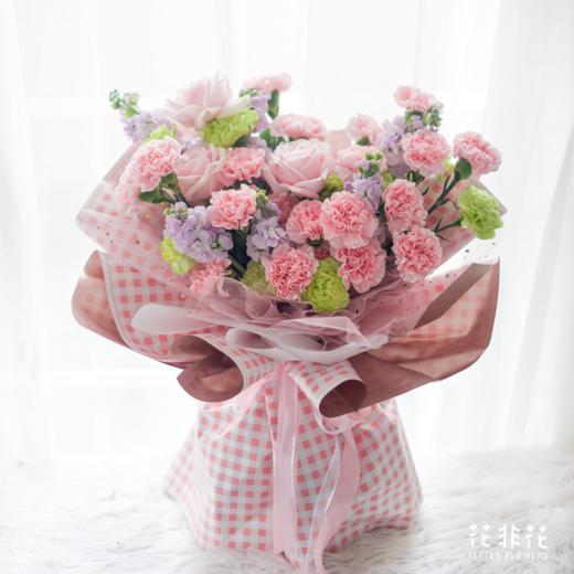 《仙草蜜》.康乃馨韩式花束 商品图0